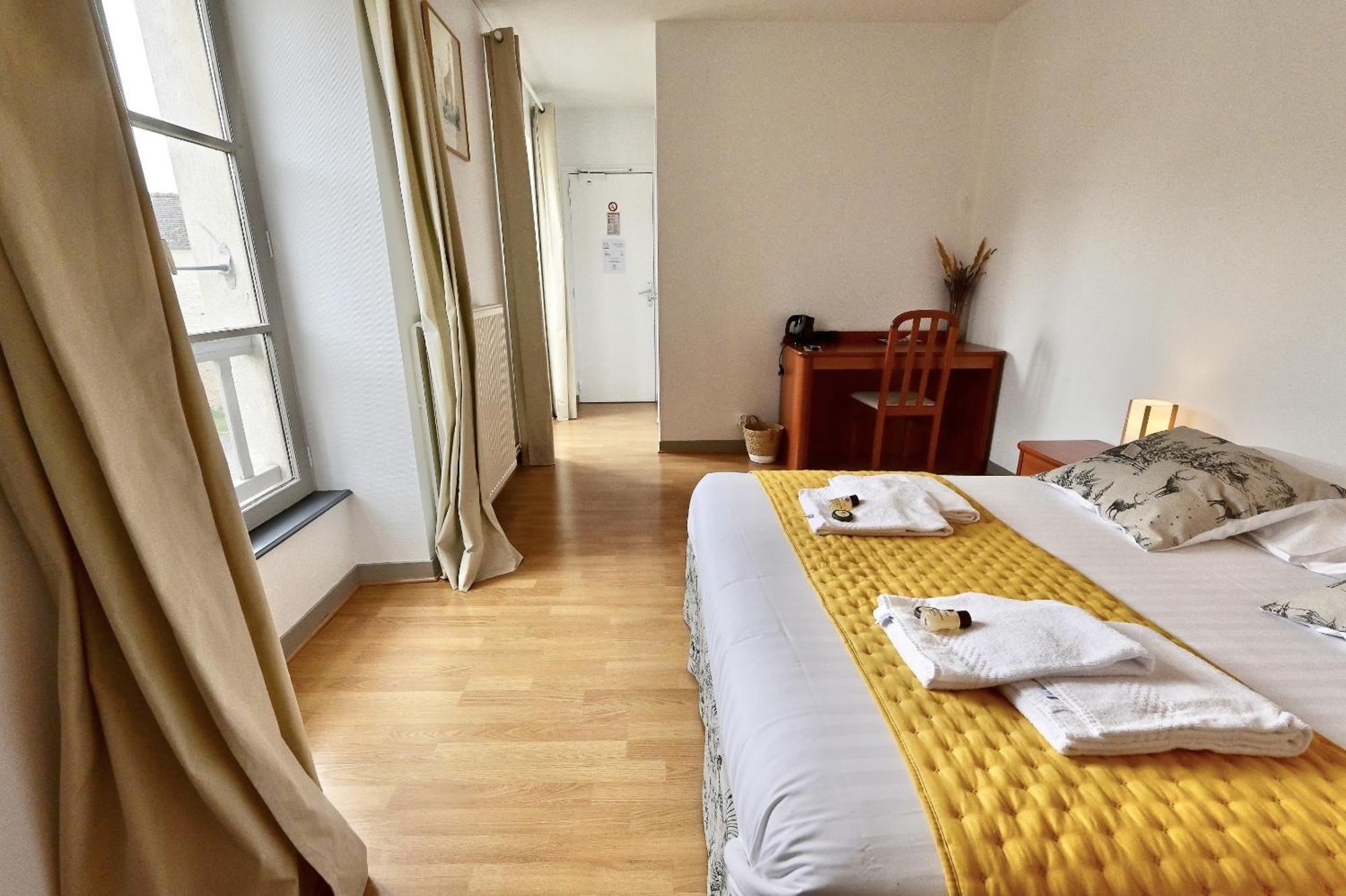 Hotel La Cuisine Des Lulus Montainville  Luaran gambar