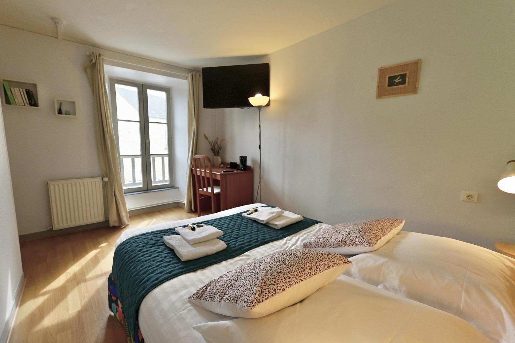 Hotel La Cuisine Des Lulus Montainville  Bilik gambar