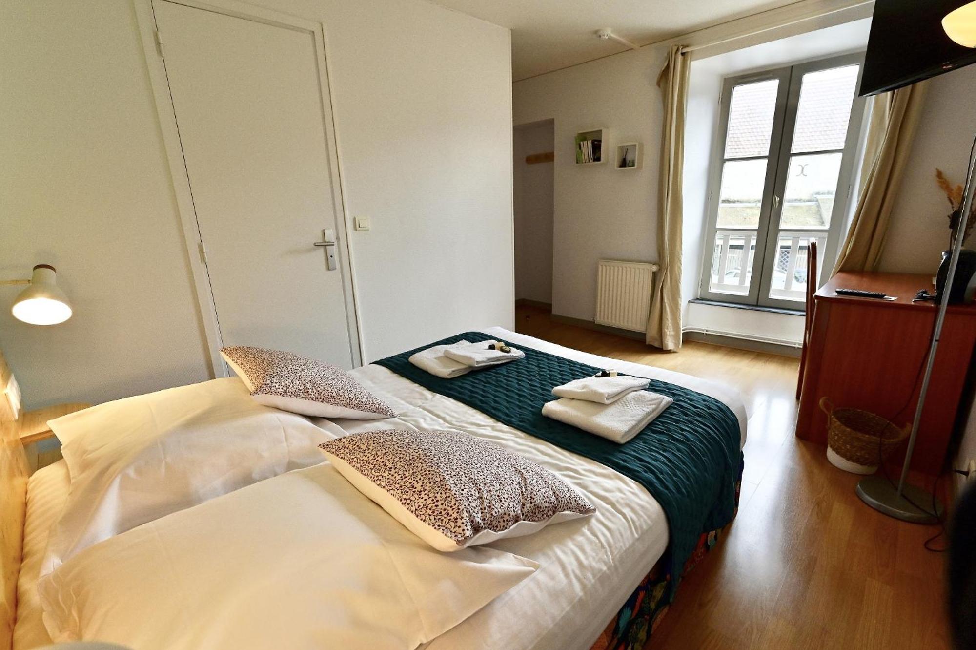 Hotel La Cuisine Des Lulus Montainville  Bilik gambar
