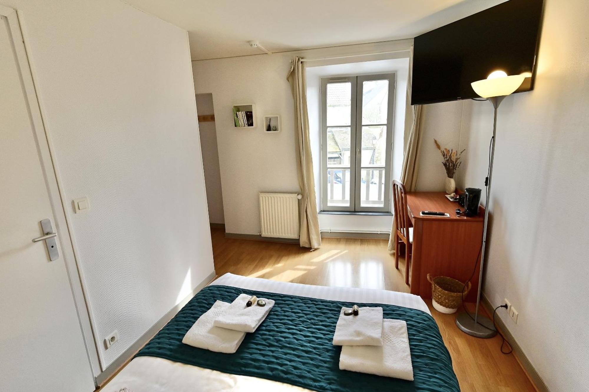 Hotel La Cuisine Des Lulus Montainville  Luaran gambar
